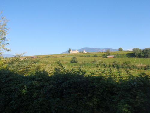 We started in the morning with long shadows and now it is early evening and the shadows are getting longer.